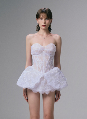 越南小众品牌NINISESI 2025年夏季新款优雅白色蕾丝鱼骨抹胸裙