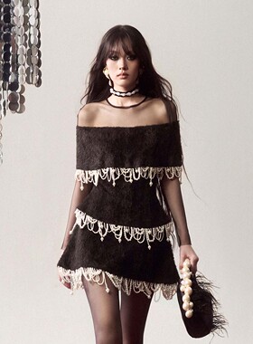 越南小众品牌MUSTHAVE 2026年春季新款法式黑白蕾丝花珍珠裙