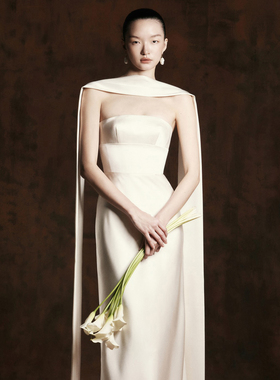 越南小众品牌HUONG 2025年冬季新款优雅清润白色垂感抹胸裙