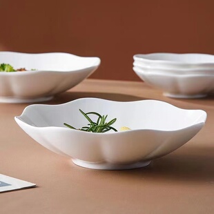 2025新款 家用 8英寸花瓣盘陶瓷釉下彩异形盘花简约高端时尚 4个装