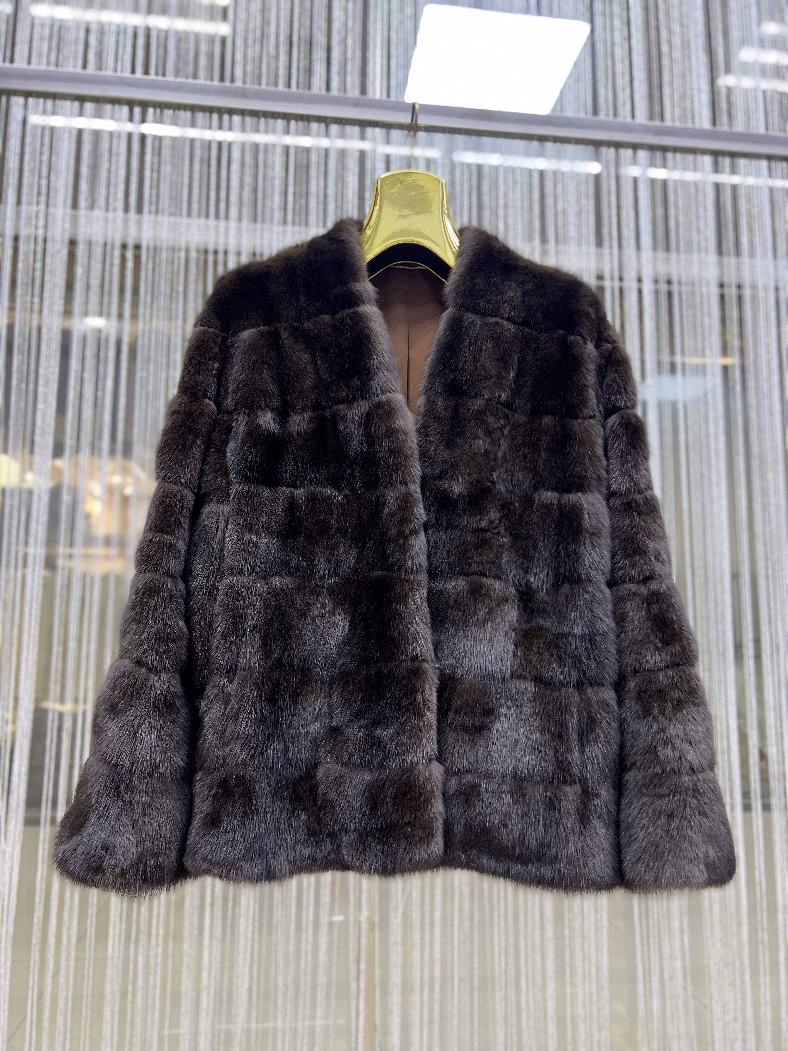 新款俄罗斯进口紫貂皮草外套女V领横排显瘦裘皮大衣黑金农夫色