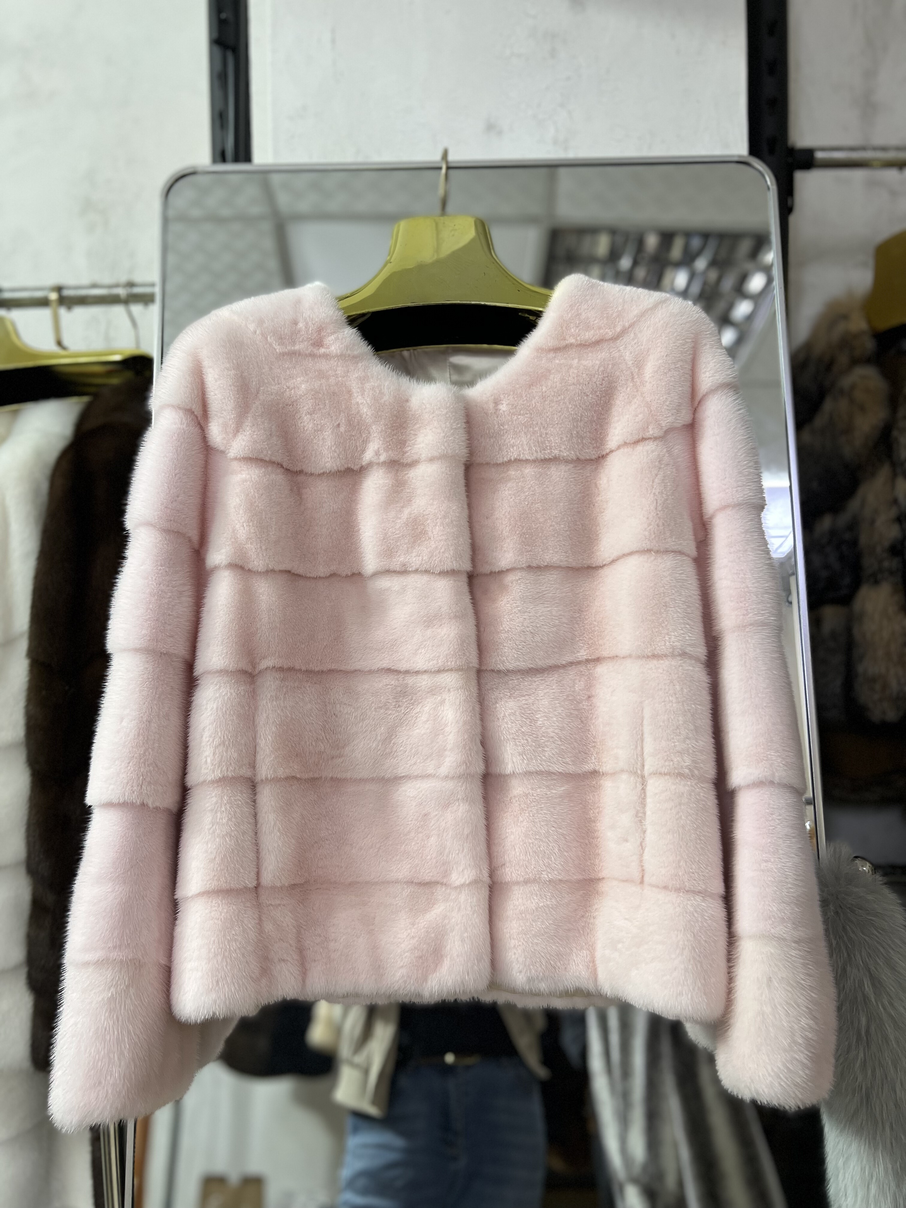 全挖削进口天鹅绒貂皮大衣女整貂圆领横排短款水貂皮草外套冬年轻