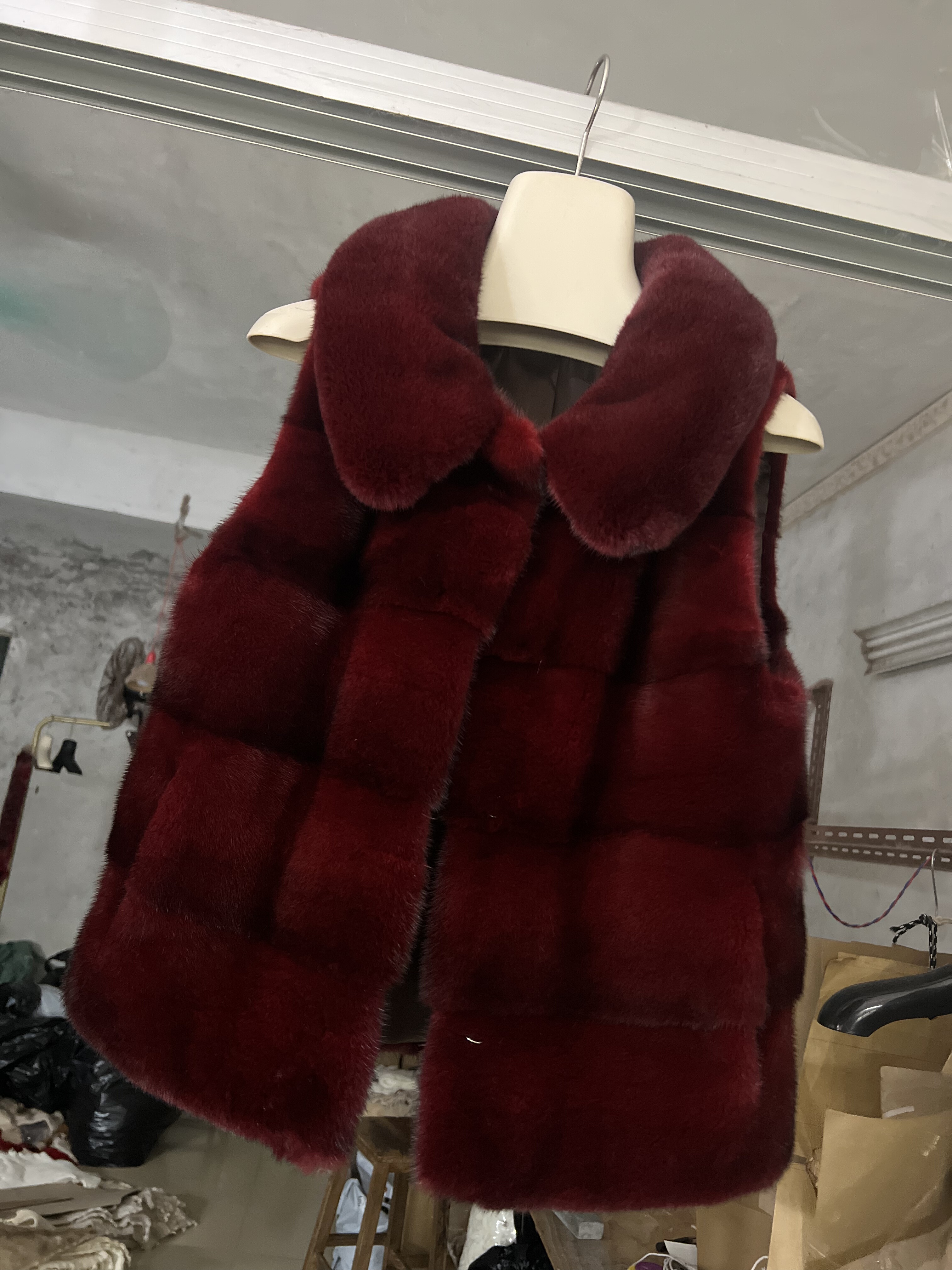 2025秋冬新进口整皮水貂马甲圆领貂皮皮草外套短款背心年轻