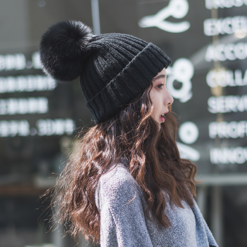 狐狸毛球毛线帽女黑色日系