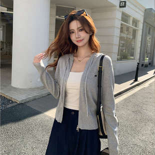 天丝莱赛尔灰色连帽针织衫开衫女早春装薄款显瘦女士外搭长袖外套