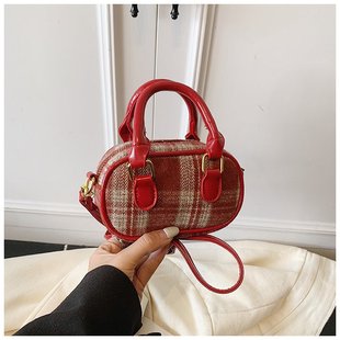 英伦复古小包包女童2025新款质感小众儿童小香风单肩斜挎包迷你潮