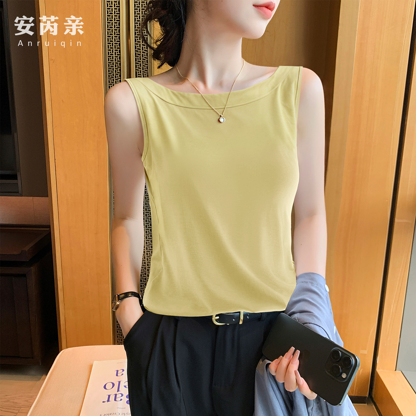 一字领冰丝宽松吊带背心女遮副乳