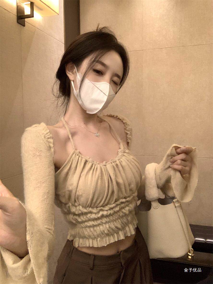 辣妹吊带假两件性感露肩针织开衫秋冬装挂脖打底衫内搭长袖上衣女