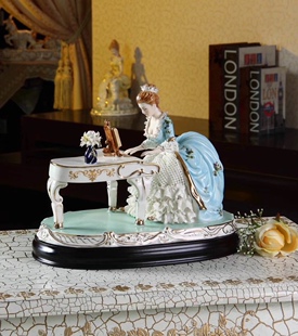 创意钢琴摆件欧式蕾丝瓷偶人物饰品手工制奢华客厅家居工艺品田园