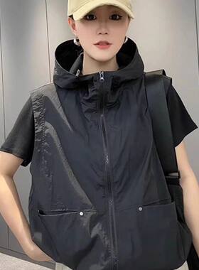 欧货防晒连帽马甲外套女2025夏季新款设计感宽松无袖带帽透气上衣