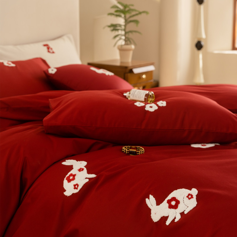 新疆长绒棉四件套刺绣花兔