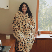 软糯冬季 加厚加绒保暖女士睡衣过膝睡袍秋冬法兰绒连帽家居服