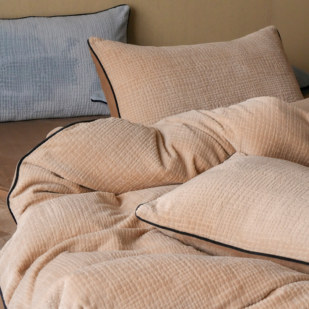 轻奢感冬季加厚保暖牛奶绒雕花四件套简约珊瑚绒被套床单床上用品,床上用品,床品套件/四件套/多件套,淘宝优惠券,粉丝福利购,淘宝优惠卷