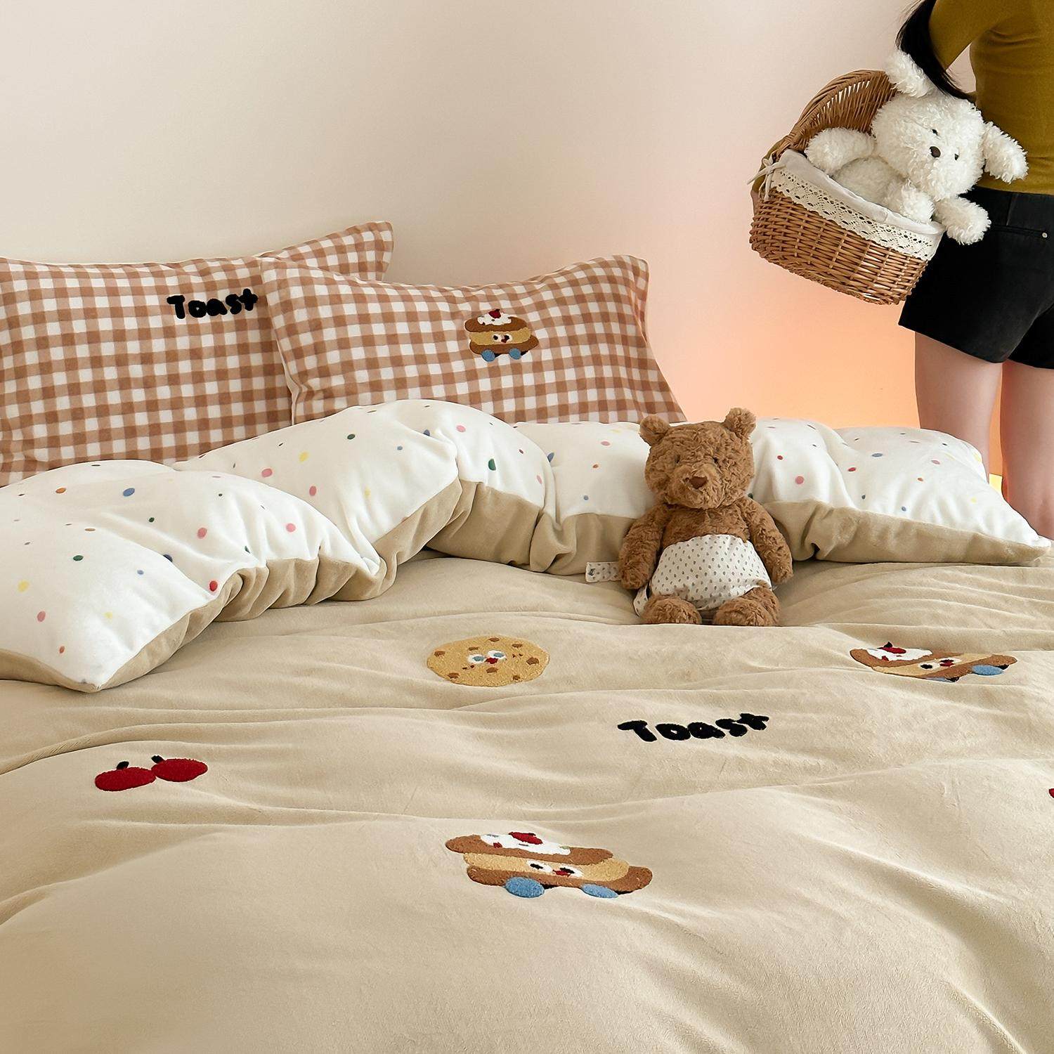 蛋糕先生卡通ins风毛巾绣牛奶绒四件套秋冬加厚保暖床品套件床笠,床上用品,床品套件/四件套/多件套,淘宝优惠券,粉丝福利购,淘宝优惠卷
