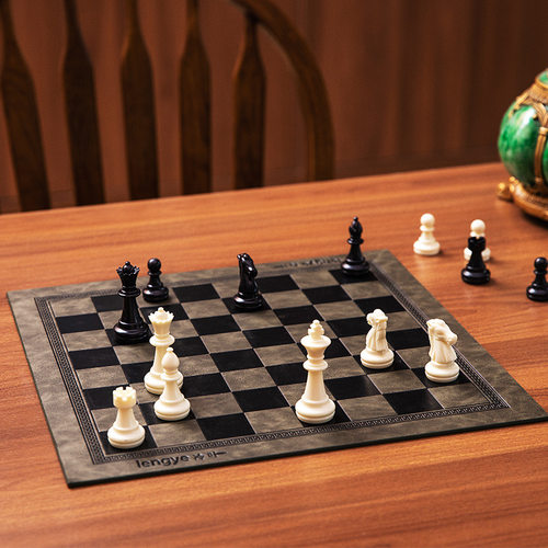 现货批发皮质棋盘批发PVC皮革隔热垫子中国国际象棋象棋两用可以