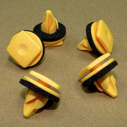 玛莎拉蒂前后车轮眉饰条卡扣