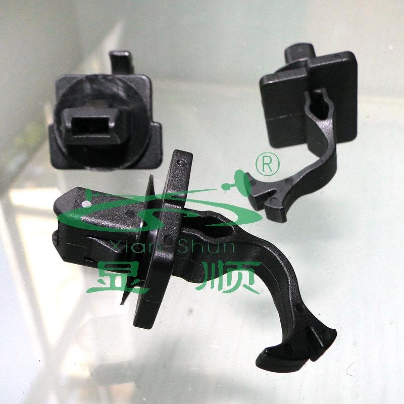 丰田皇冠凯美瑞逸致A柱饰板卡扣