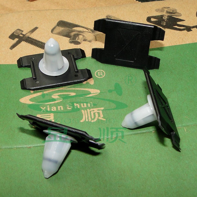 新款宝马X3X4F26F25老款E38侧裙门槛护板前车轮眉固定卡扣车卡子