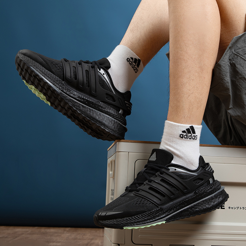 Adidas跑步鞋阿迪达斯