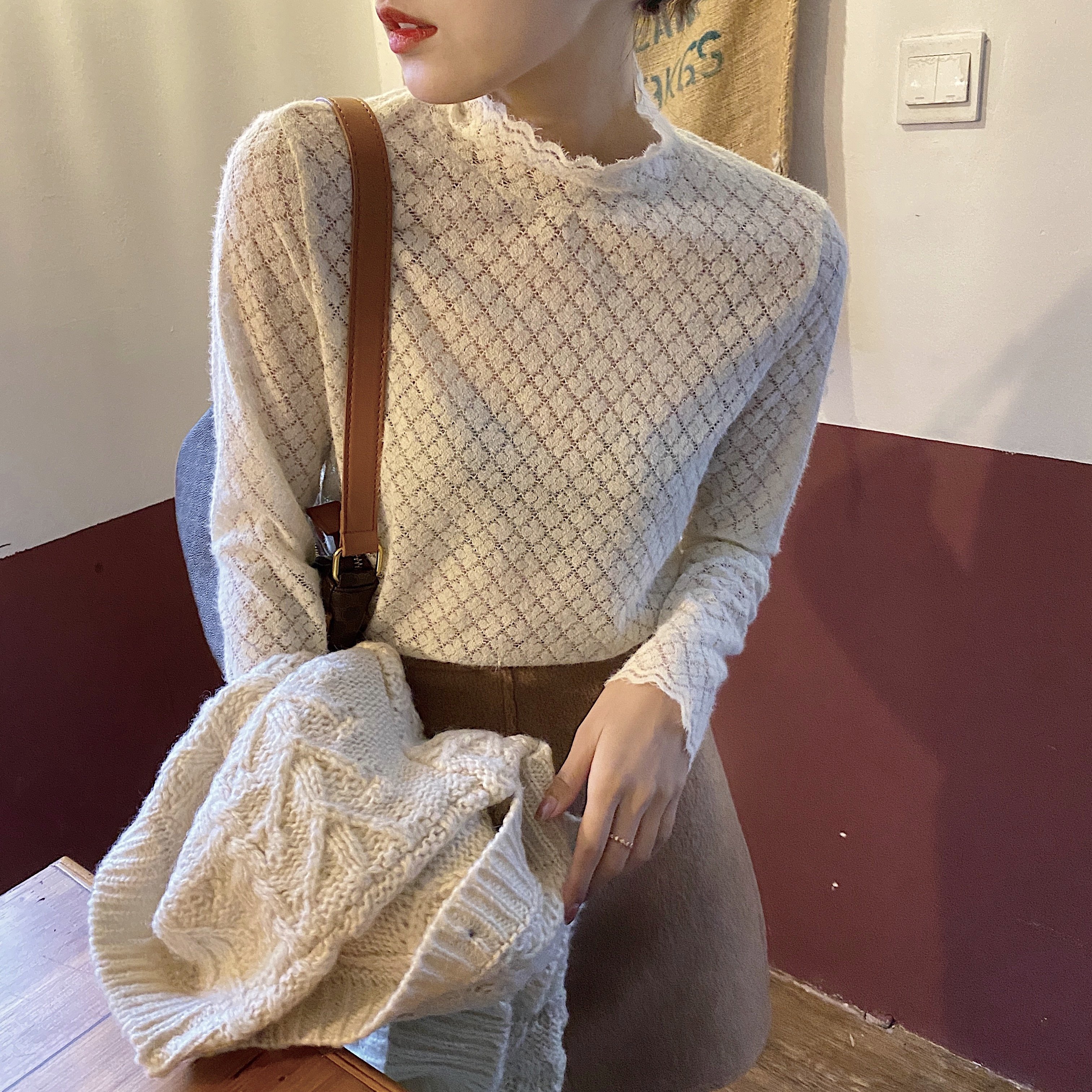 Real price half high neck lace slim top with long sleeves