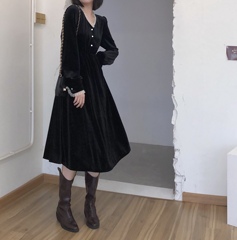 Real price Hepburn style small black dress lace V-neck show thin skirt long sleeve dress