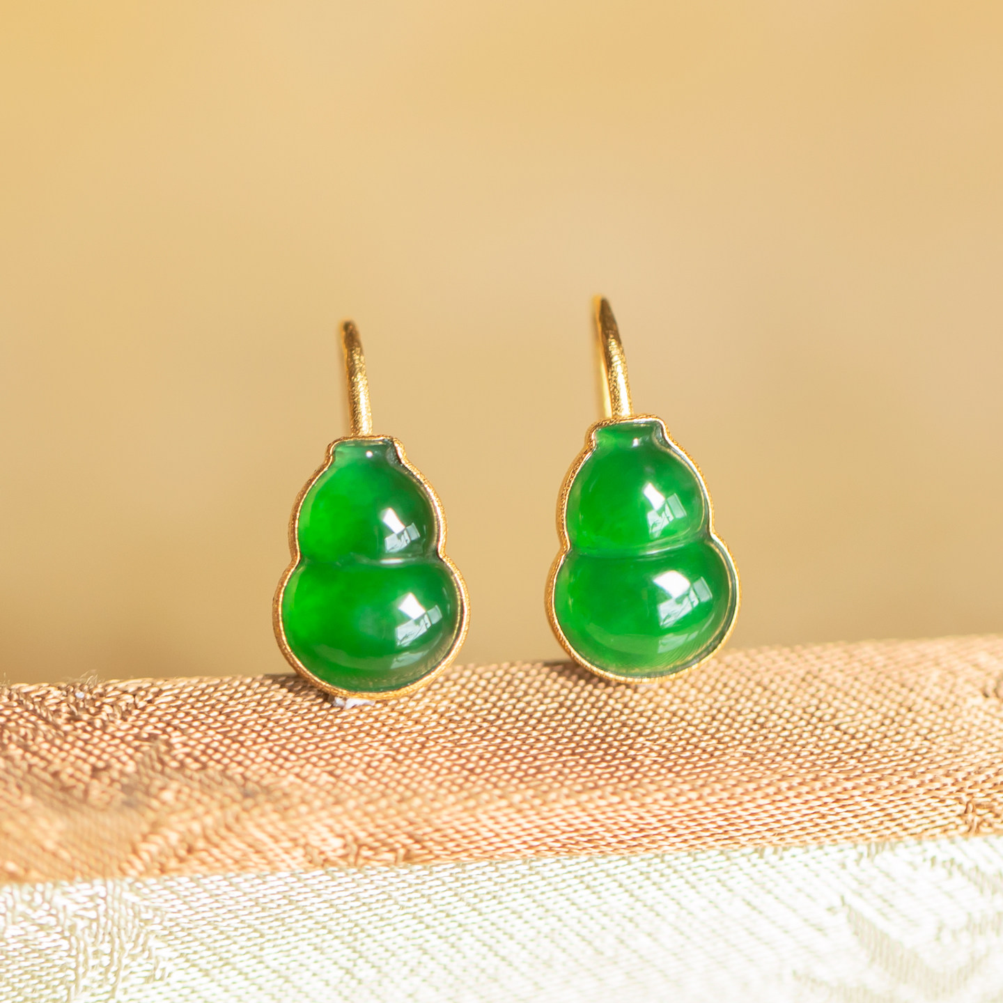 天然缅甸玉翡翠A货葫芦耳钉耳饰耳环18K金镶嵌文艺轻奢时尚精致