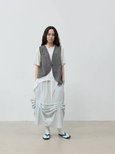 YANJJIAN+捏褶皱设计+半身裙