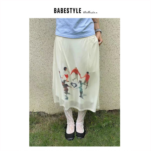 BABESTYLE |“千玺怪诞” untime 首尔复古抽象涂鸦印花半身裙