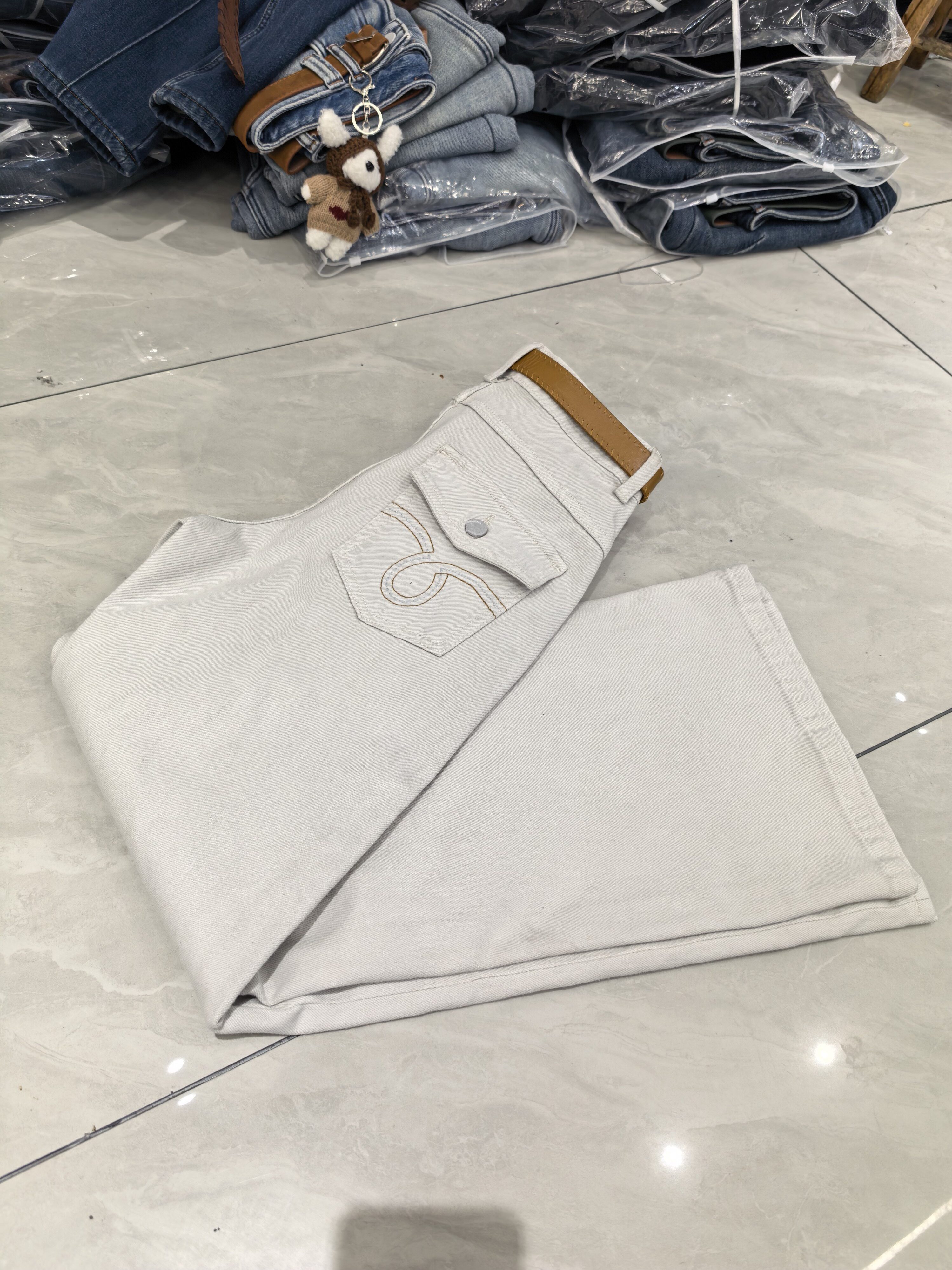 欧货复古水洗高个子薄款微喇裤女2026春季新款高腰修身显瘦筒叭裤