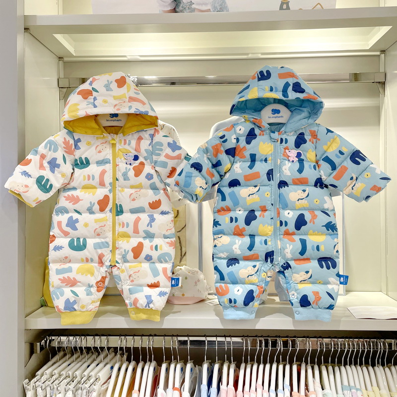 商场羽绒连体衣丽婴房