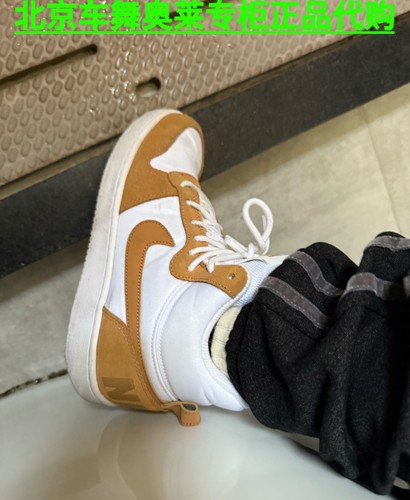 Nike耐克 COURT BOROUGH MID 女子中帮休闲板鞋 HV1802-121