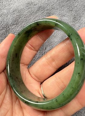 天然和田碧玉乌兰海猕猴桃苹果绿宽版轮胎手镯复古国风61圈口
