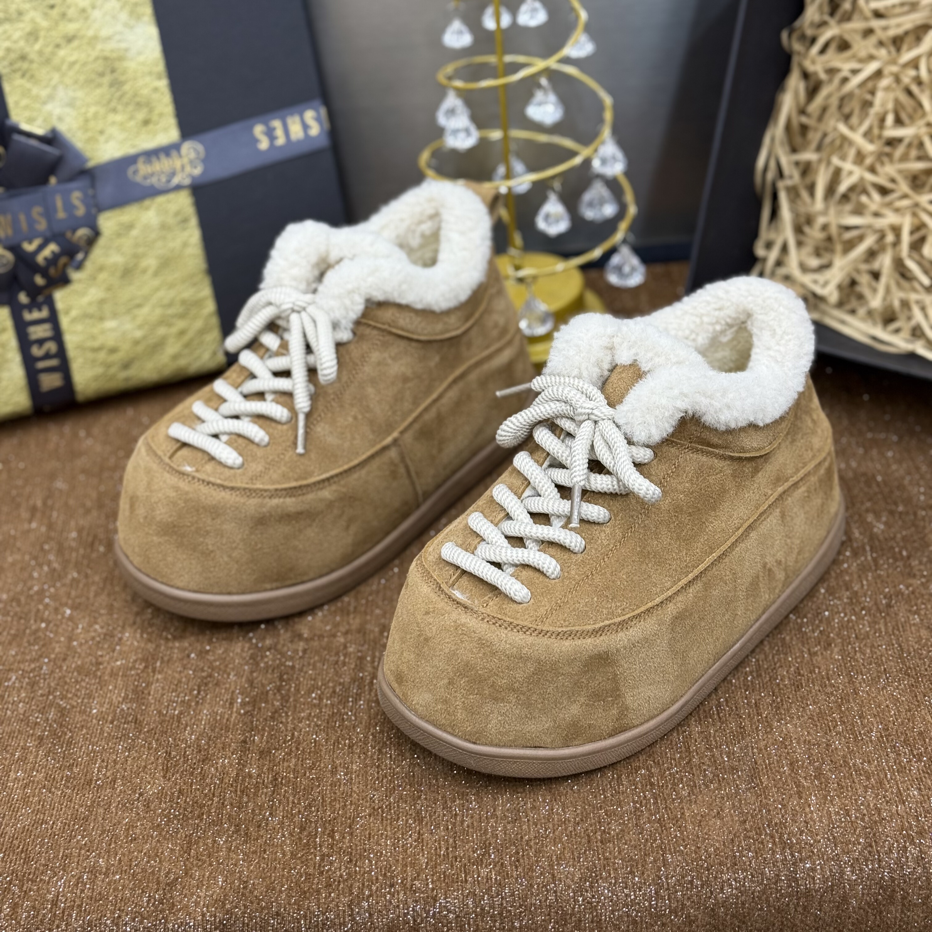 卡皮巴拉洋气大头时尚雪地靴女2025秋冬新款时髦保暖加绒厚底女棉