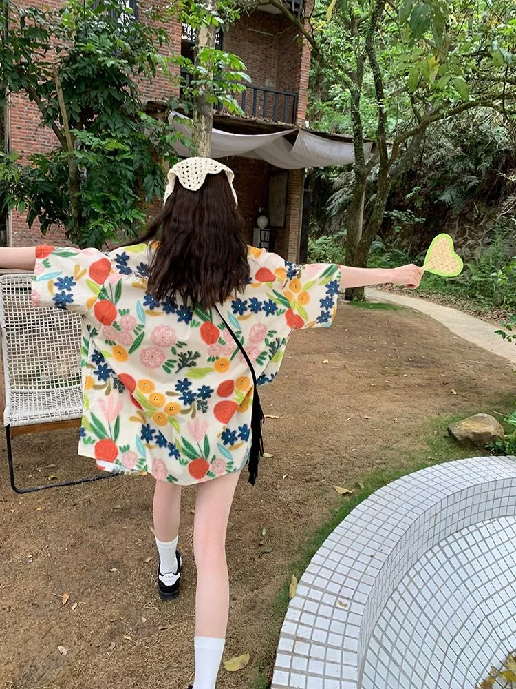 泰式海岛绝美多巴胺穿搭印花衬衫女三亚海边度假拍照上衣大理旅游