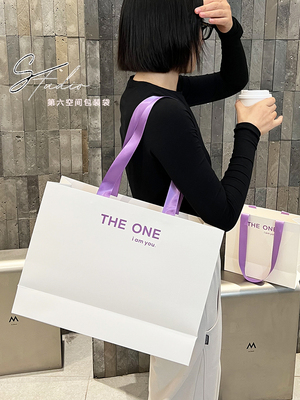 服装店手提纸袋印刷LOGO高档女装