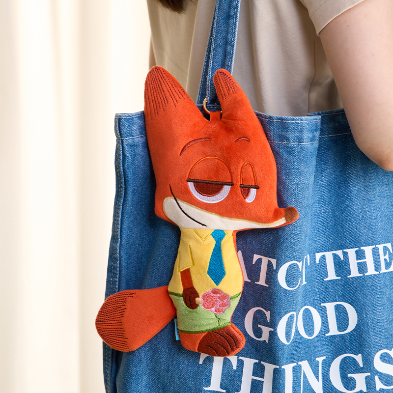 迪士尼疯狂动物城尼克毛绒笔袋