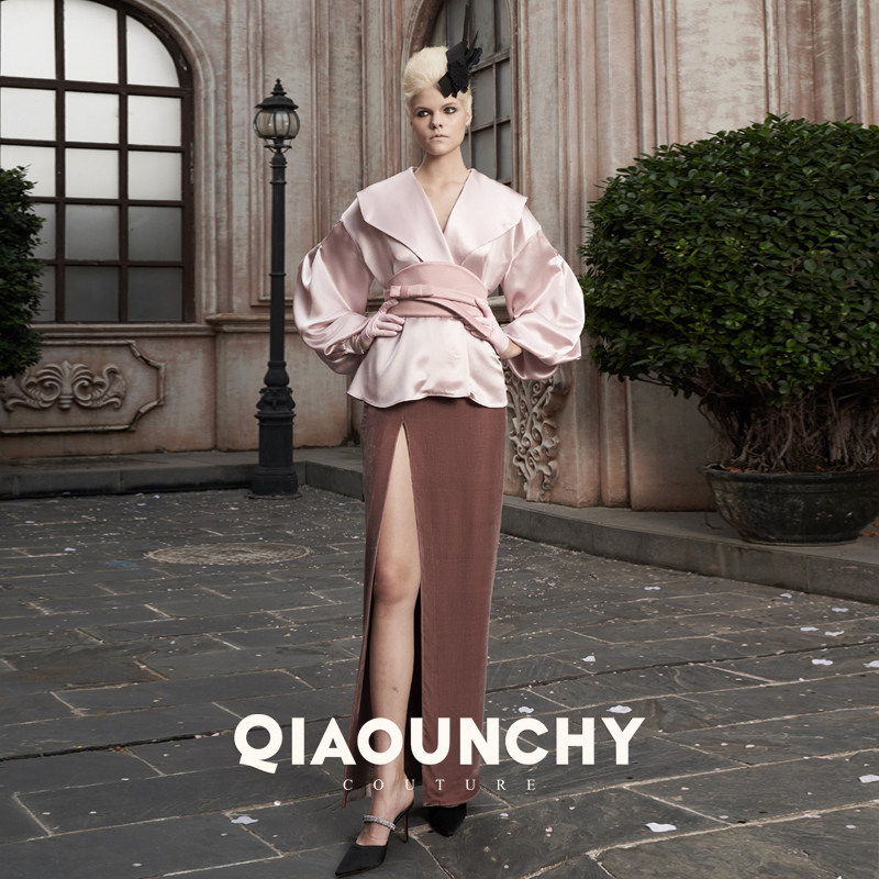 赭石粉 QIAOUNCHY俏云曦｜法式真丝丝绒高开衩包臀半身裙一步裙
