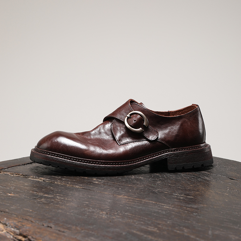 复古水洗马皮搭扣孟克鞋