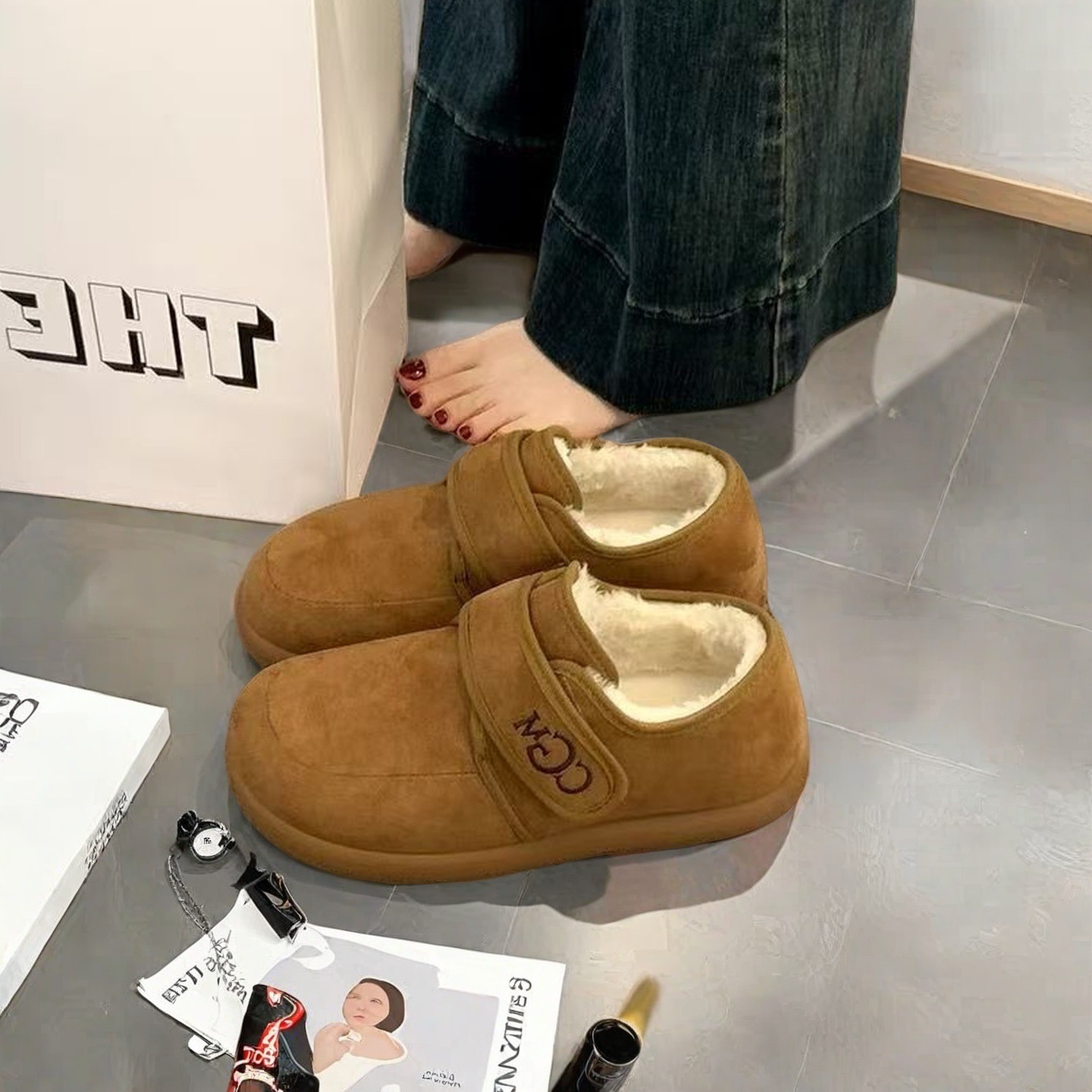 棉拖鞋低帮魔术贴加绒雪地靴女秋冬新款短靴舒适百搭棉鞋代发保暖