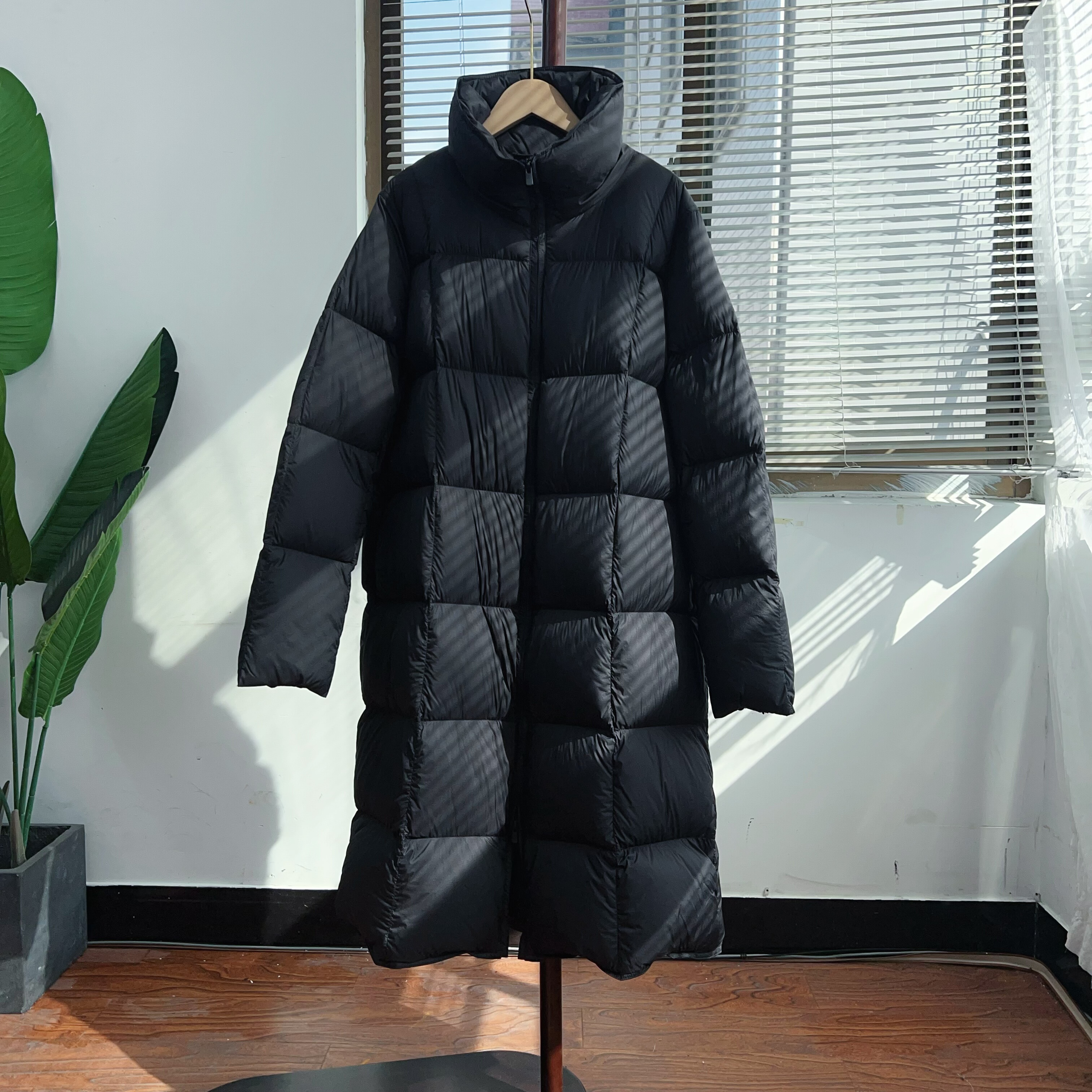 高货极简风95鹅绒服女中长款2025年阔版加厚保暖800蓬松度羽绒服