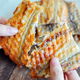 宁波舟山特产现烤鳗鱼片熟鱼片香烤鳗鱼块鳗鱼干即食海鲜零食小吃