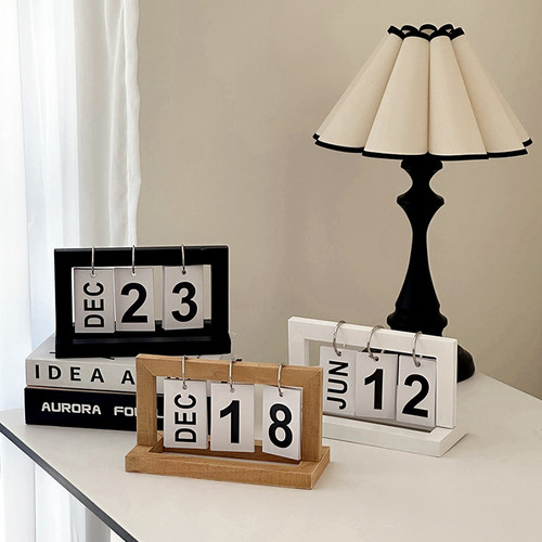 北欧简约木质日历书房桌面摆件