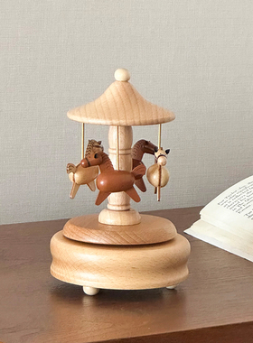 中古实木装饰摆件餐桌面高级感拍照道具木马音乐盒小众复古手工