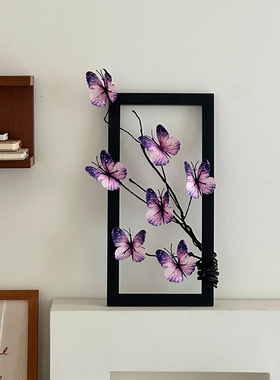 原创仿真蝴蝶装饰摆件新款背景墙设计感创意拍照道具复古紫色摆台