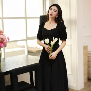 juju定制夏季连衣裙赫本风高级感气质短袖裙显瘦黑色法式裙子女