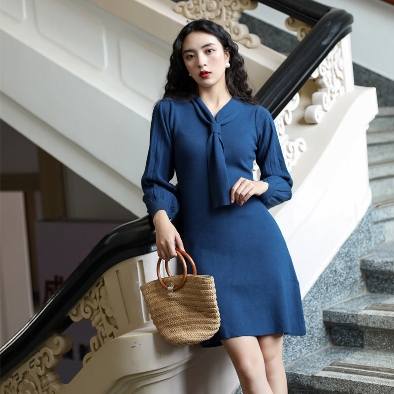 针织连衣裙法式茶歇收腰显瘦