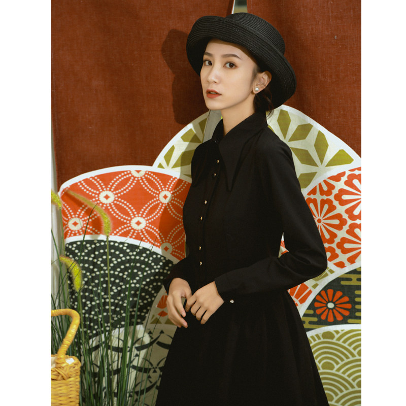 法式复古茶歇裙尖领秋季长袖衬衫黑色连衣裙显瘦打底裙气质女春款