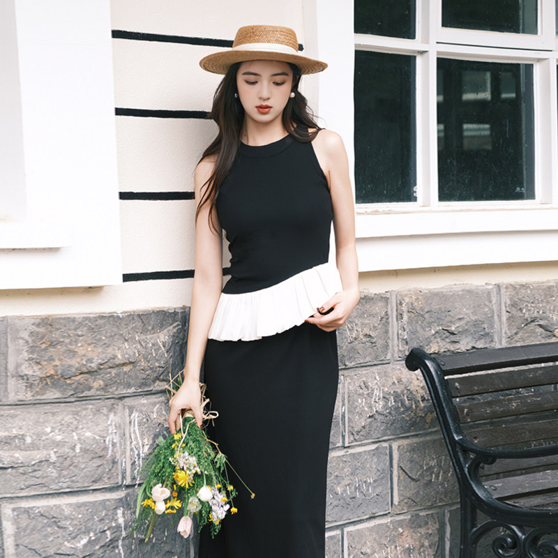 JUJU制时尚复古设计感显瘦气质露肩荷叶边上衣显瘦a字半身裙套装