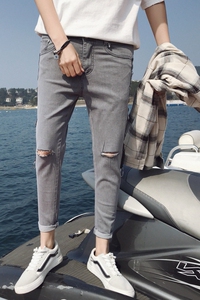 秋季破洞牛仔裤男九分裤韩版潮流2021修身小脚裤9分裤子,初中女生9月份开学穿衣搭配图片