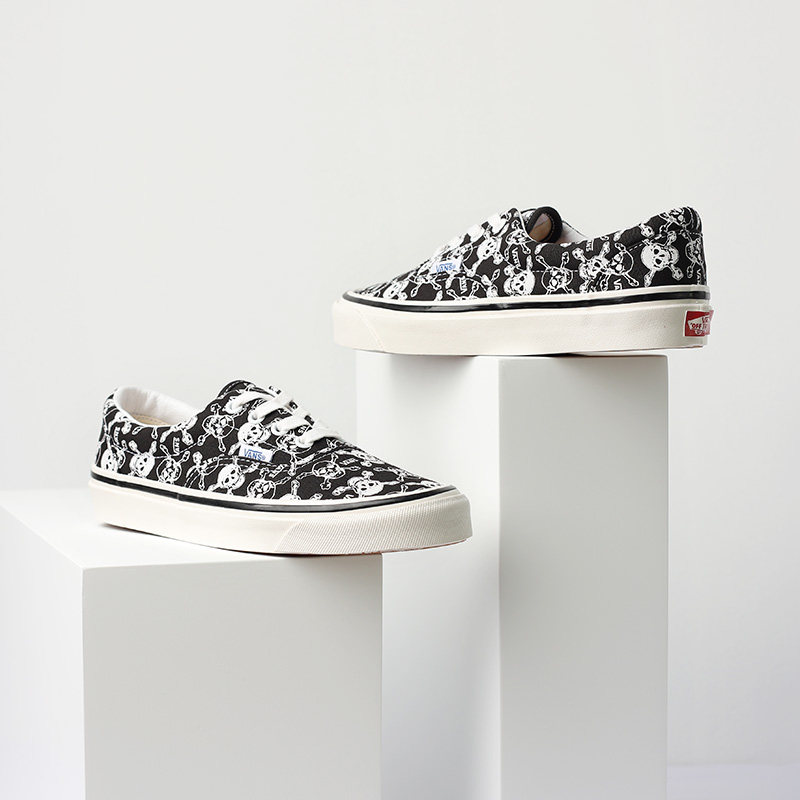 vans era安纳海姆低帮骷髅头印花男女休闲帆布滑板鞋vn0a2rr1x7y